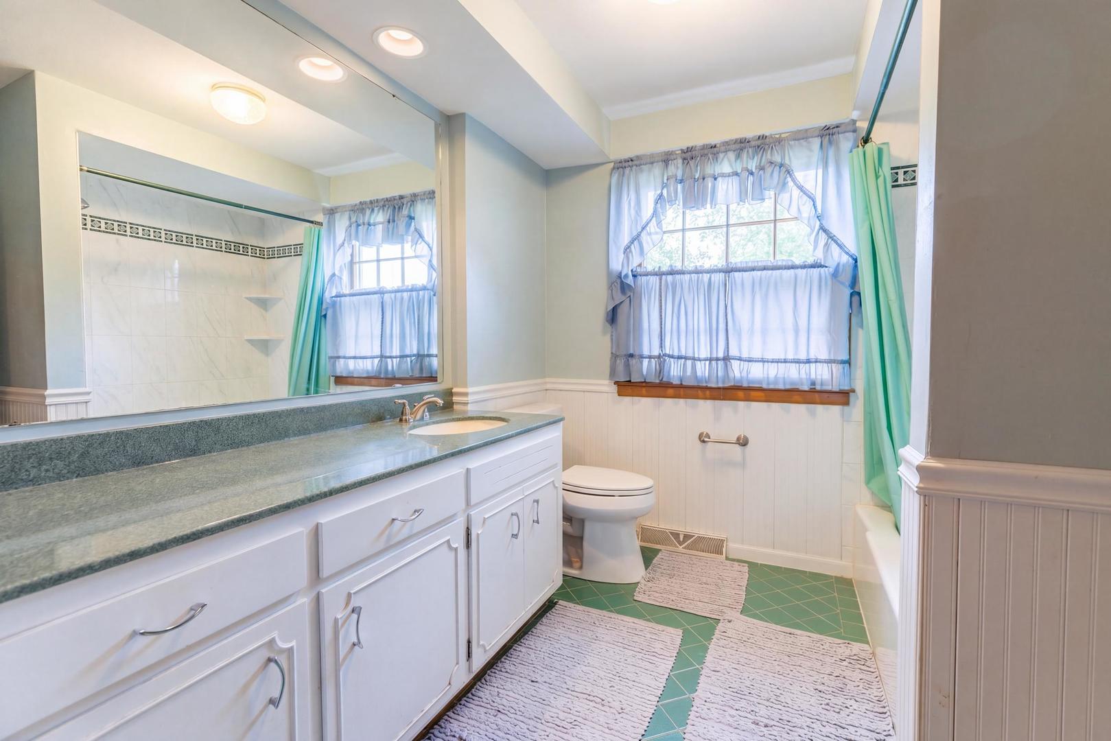 203 Wood Road Rockford, IL 61107 - Photo 13 of 46 Gallery Image 13