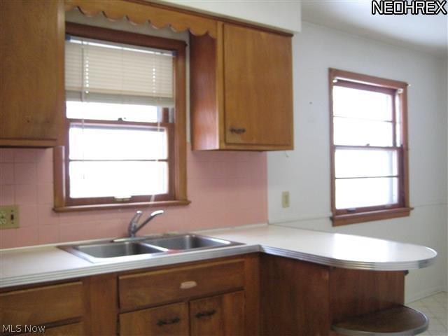 30233 Forestgrove Road Willowick, OH 44095 - Photo 4 of 19