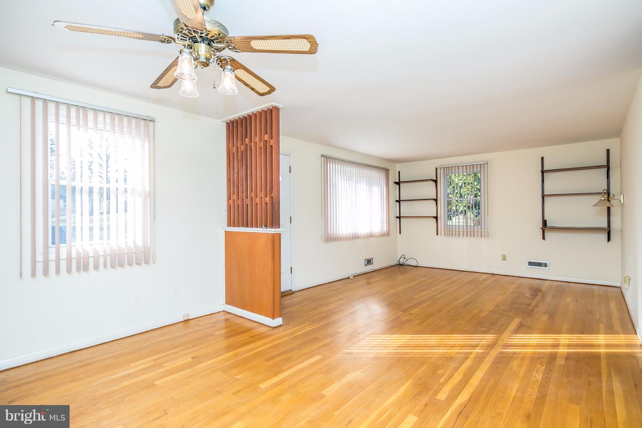 1607 Charmuth Road Lutherville-Timonium, MD 21093 - Photo 4 of 30 Interior (General)