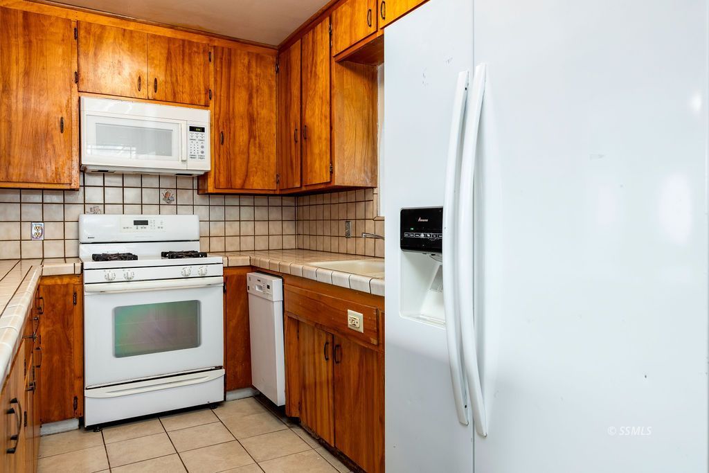 1200 West Benson Avenue Ridgecrest, CA 93555 - Photo 10 of 40 Gallery Image 10