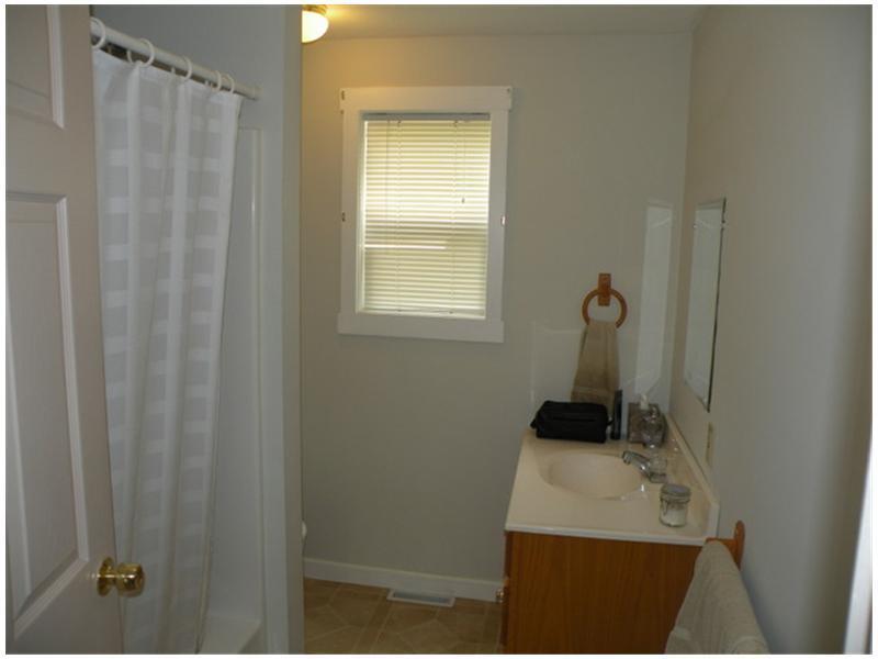 88 Dunton Road Naples, ME 04055 - Photo 17 of 22 Bathroom.