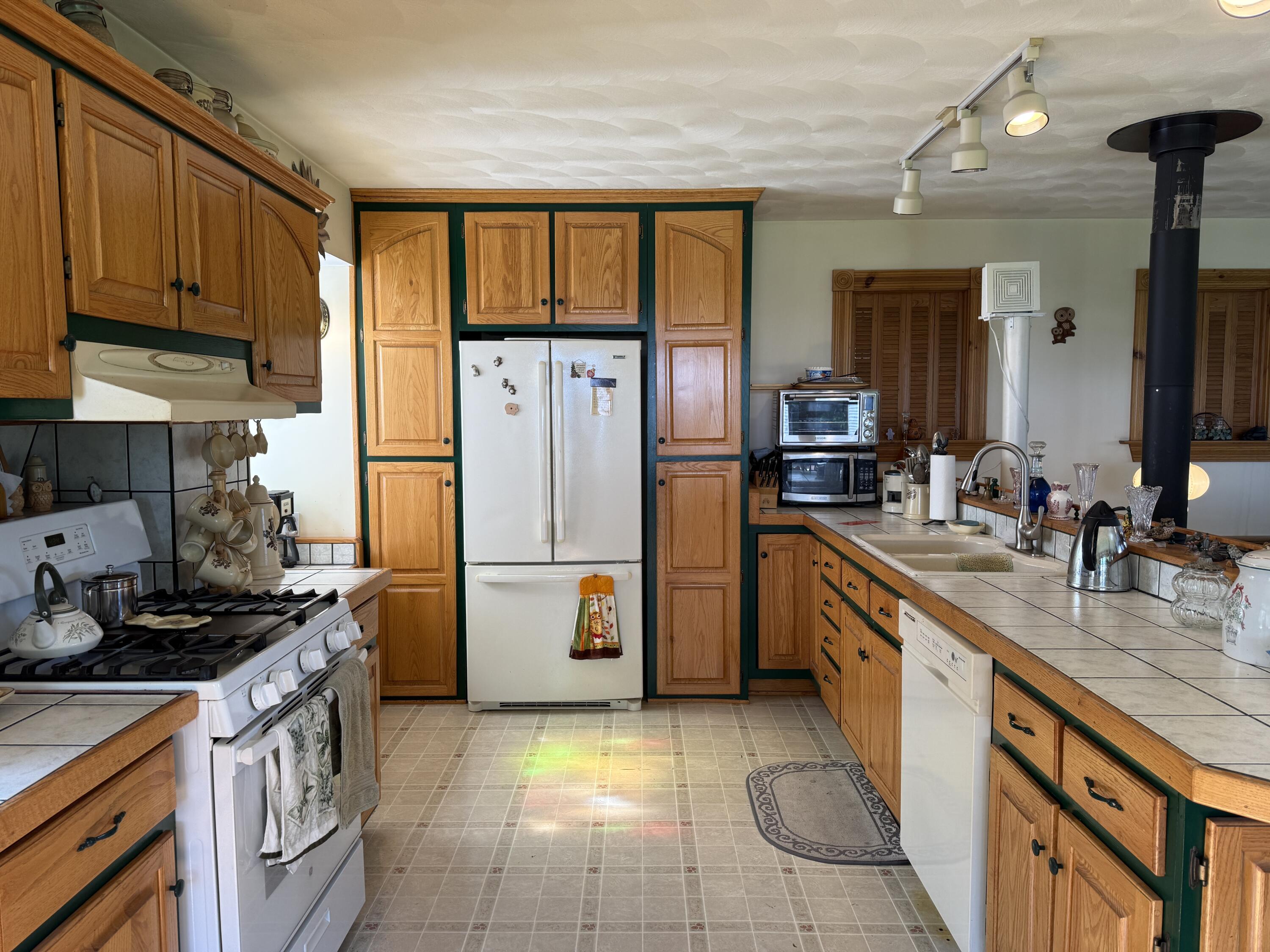 389 Oxbow Road Cornville, ME 04976 - Photo 8 of 51 IMG_2670
