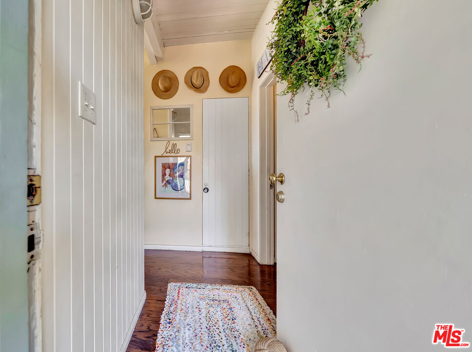 110 Paseo De La Concha Redondo Beach, CA 90277 - Photo 9 of 14 a view of a hallway to a house