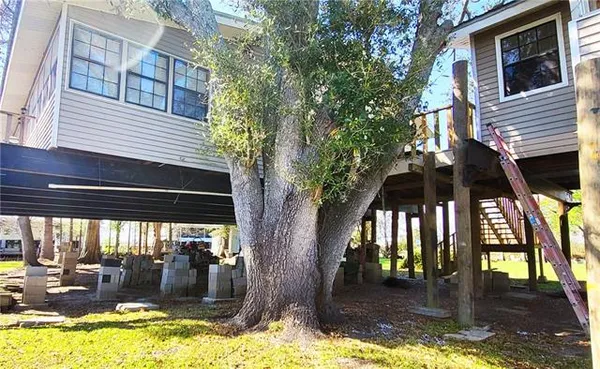 $180,000 | 19123 Owl Bayou Road, Ponchatoula, LA 70454
