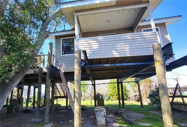 $180,000 | 19123 Owl Bayou Road, Ponchatoula, LA 70454
