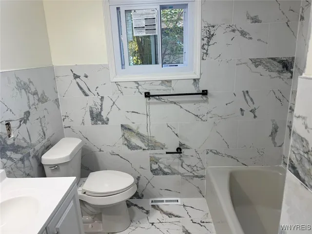 $1,500 | 116 Nicholson Street, Buffalo, NY 14214