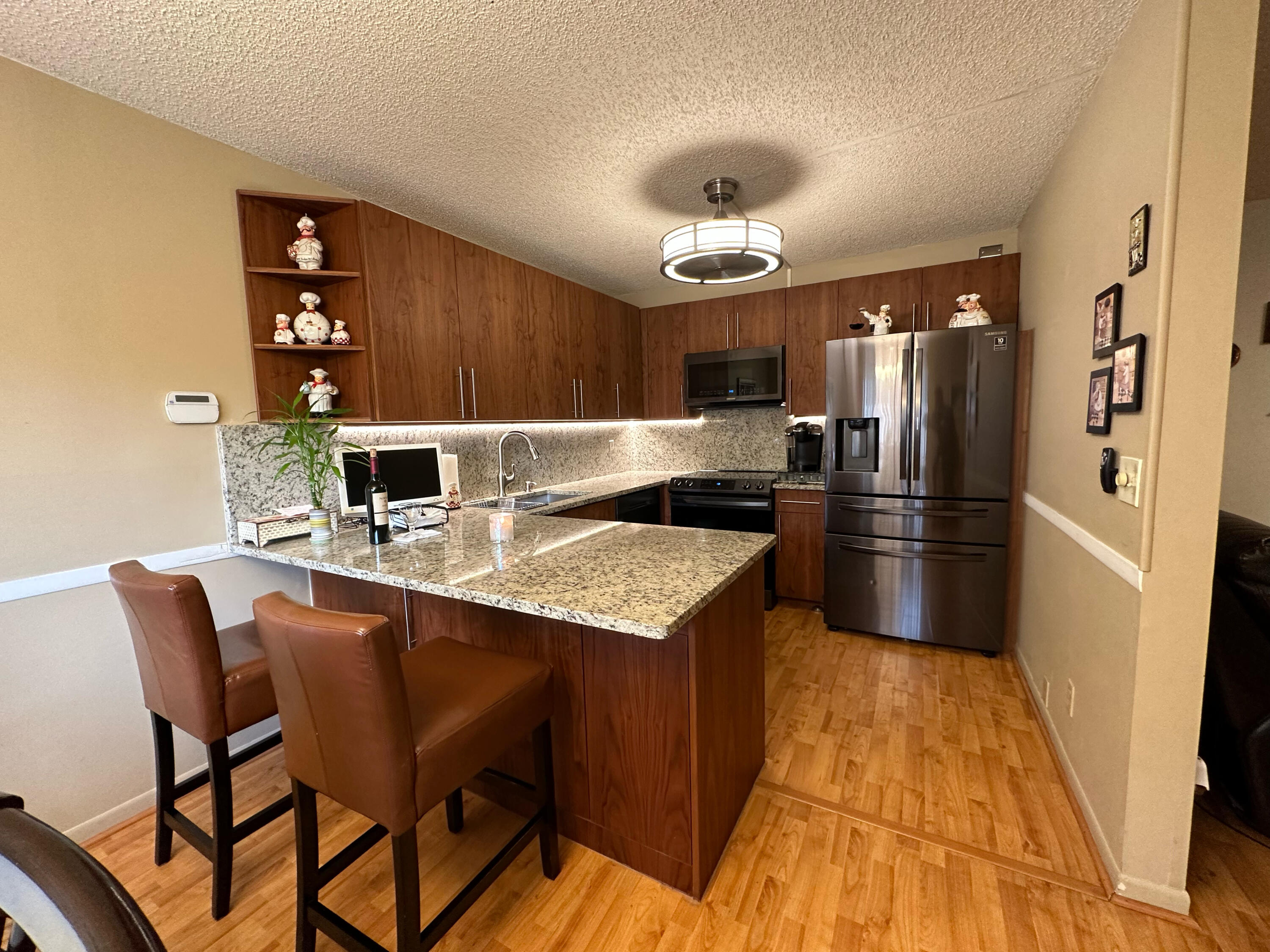 421 Arabian Road Palm Springs, FL 33461 - Photo 1 of 28 Kitchen