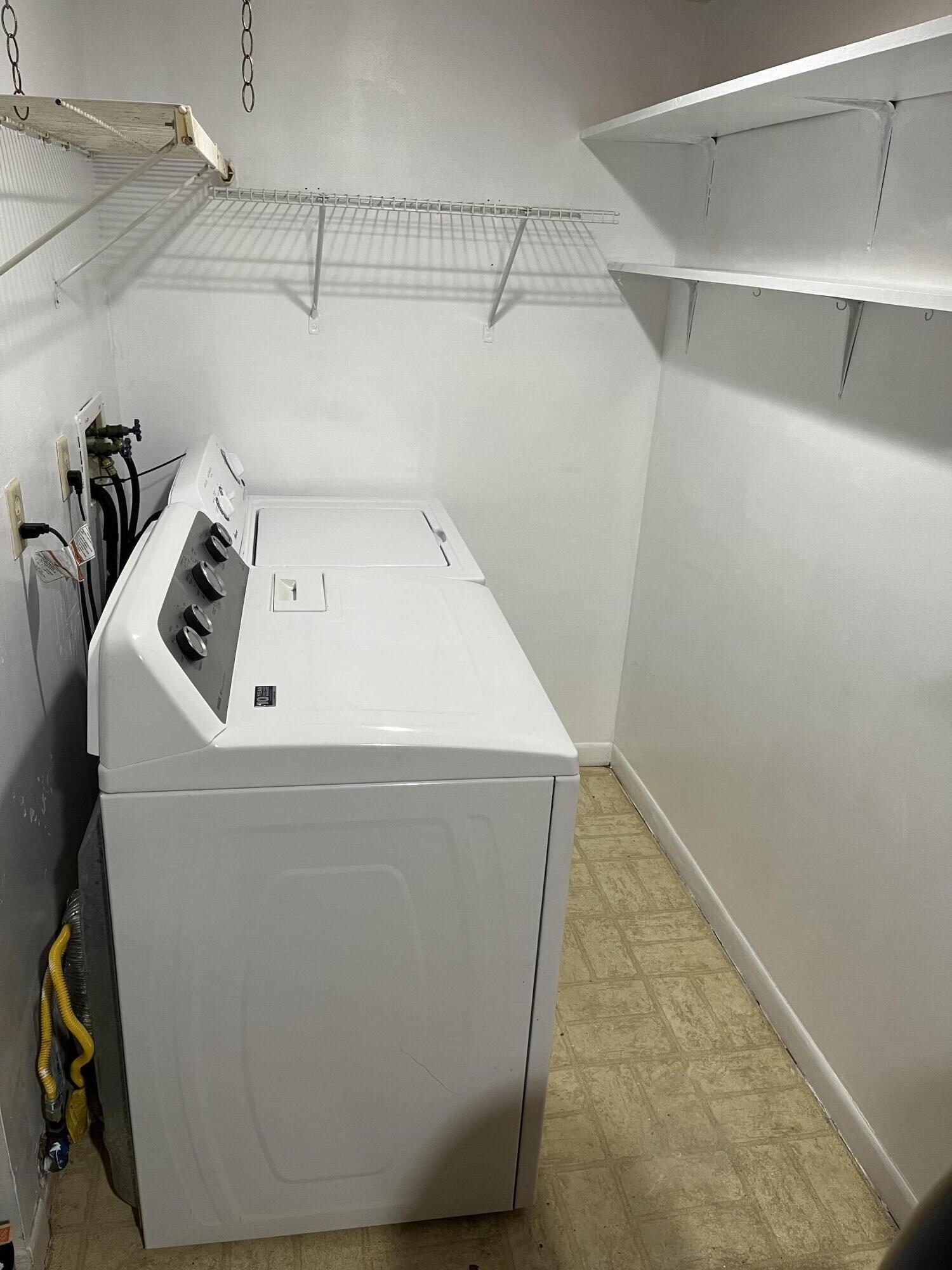 421 Arabian Road Palm Springs, FL 33461 - Photo 13 of 28 Laundry Room