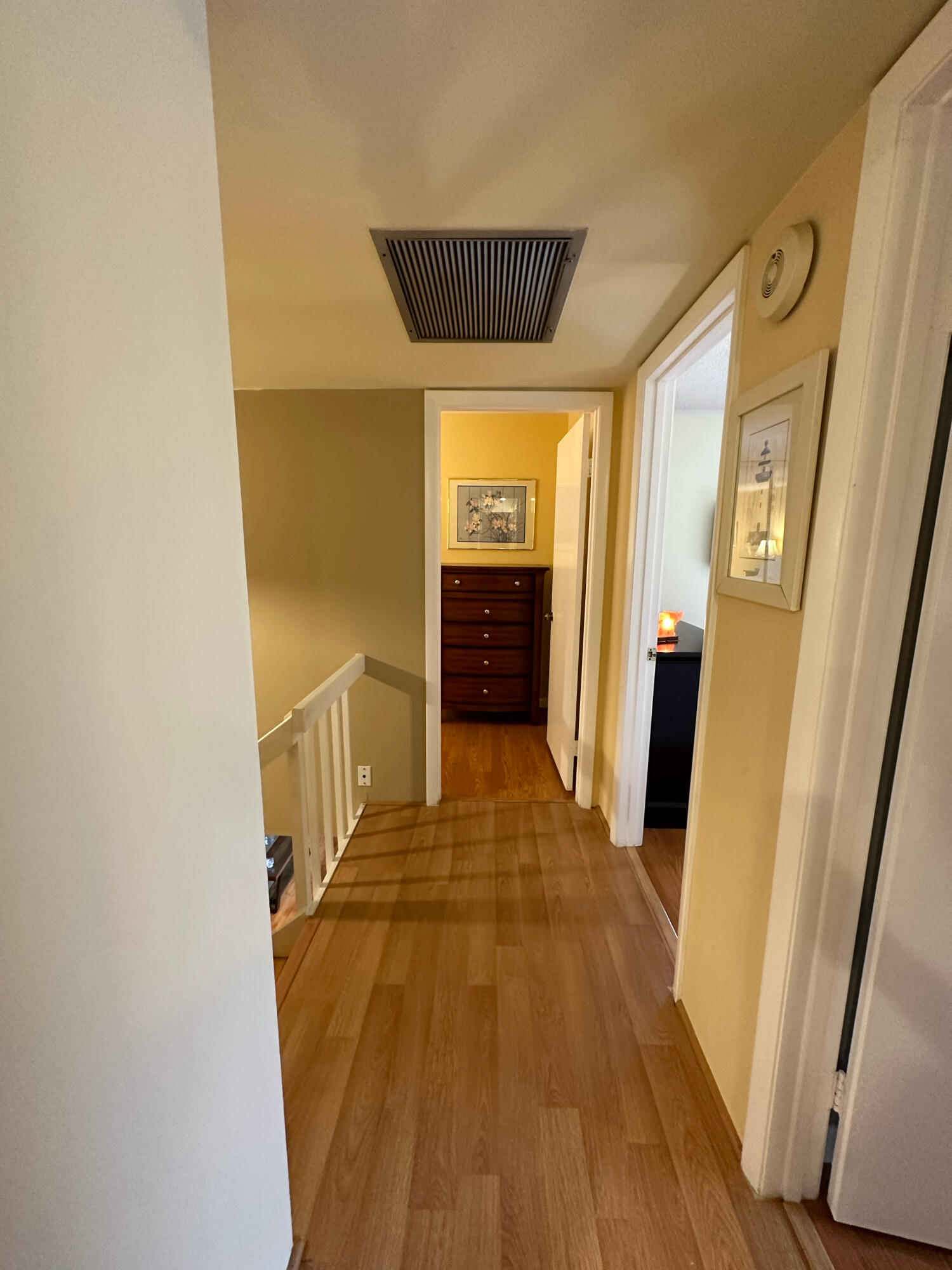 421 Arabian Road Palm Springs, FL 33461 - Photo 21 of 28 Upstairs Hallway