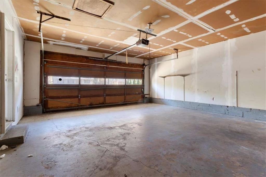 1999 Lindsey Lane Decatur, GA 30035 - Photo 28 of 38 a view of small space