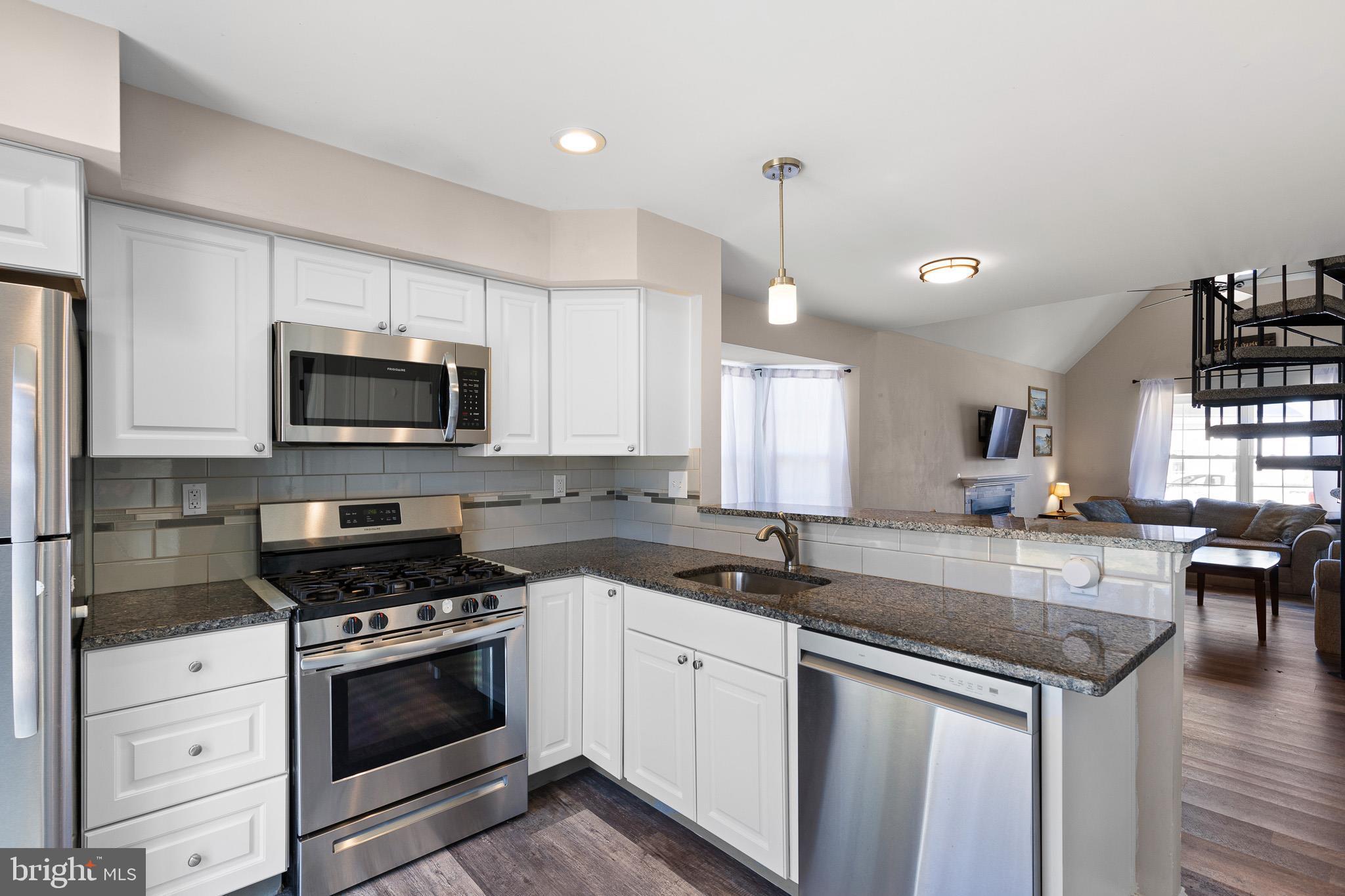 316 Hunters Road Swedesboro, NJ 08085 - Photo 10 of 32 Kitchen