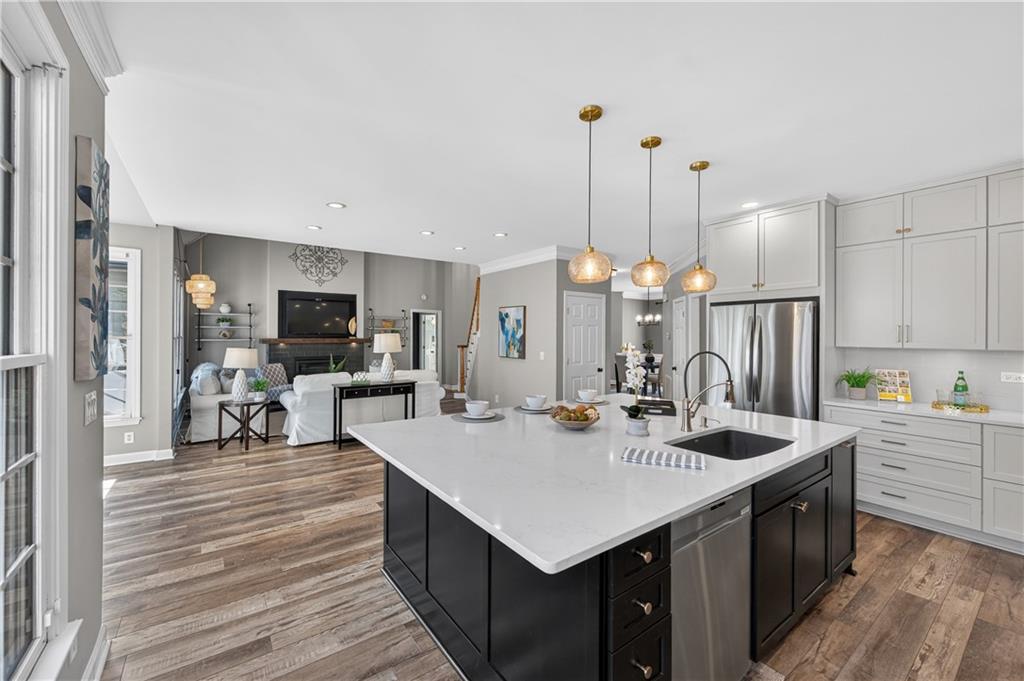 6675 Club Valley Court Suwanee, GA 30024 - Photo 11 of 34