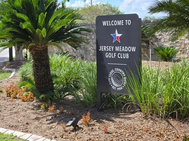 a sign that is on the side of the road