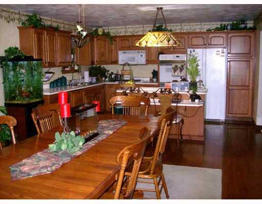 735 Bell Point Road Apollo, PA 15613 - Photo 2 of 17 Kitchen.