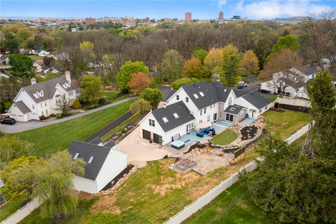 2230 Greenwood Road Allentown, PA 18103 - Photo 3 of 86
