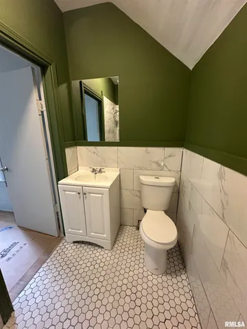 $85,000 | 823 West Nowland Avenue, Peoria, IL 61604