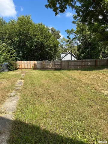 $85,000 | 823 West Nowland Avenue, Peoria, IL 61604