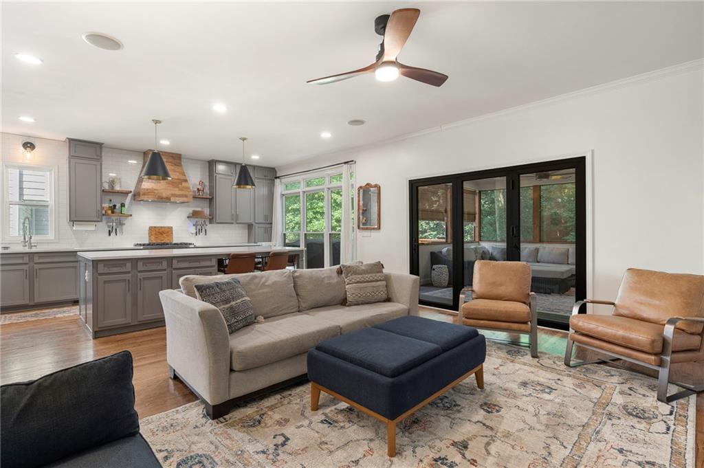 1826 Harper Road Northwest Atlanta, GA 30318 - Photo 18 of 39