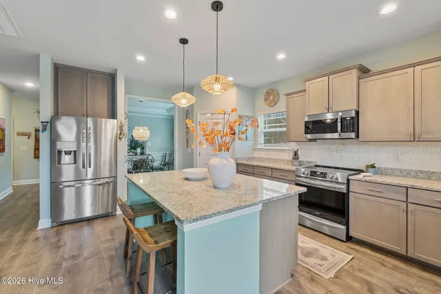 $422,550 | 105 Glasgow Lane, La Grange, NC 28551