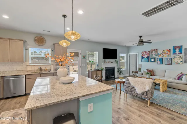 $422,550 | 105 Glasgow Lane, La Grange, NC 28551