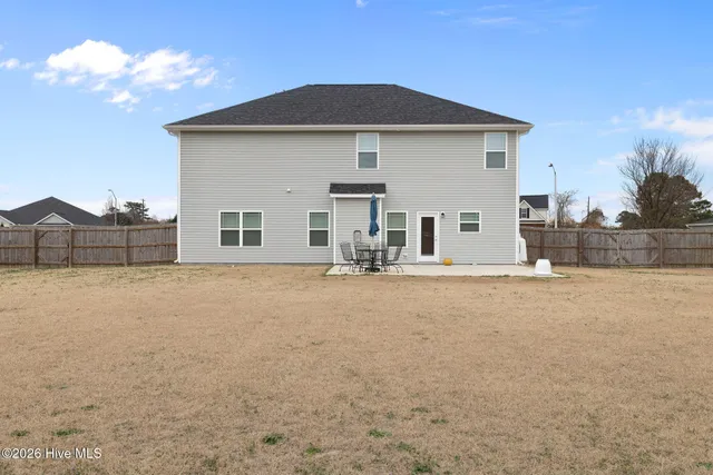 $422,550 | 105 Glasgow Lane, La Grange, NC 28551