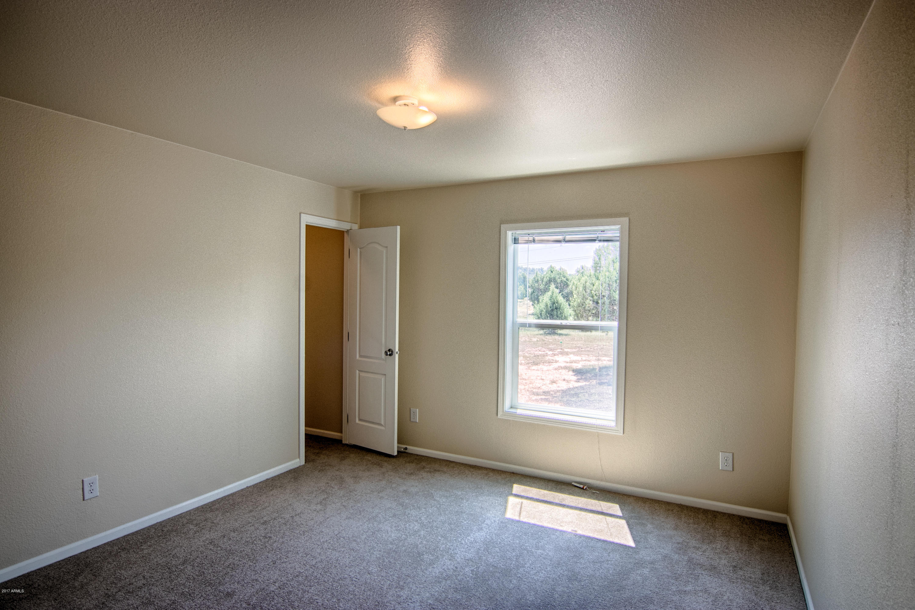 6922 Aces High Road Show Low, AZ 85901 - Photo 25 of 41 Bedroom 2