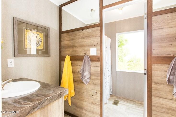 6922 Aces High Road Show Low, AZ 85901 - Photo 28 of 41 Second Bathroom