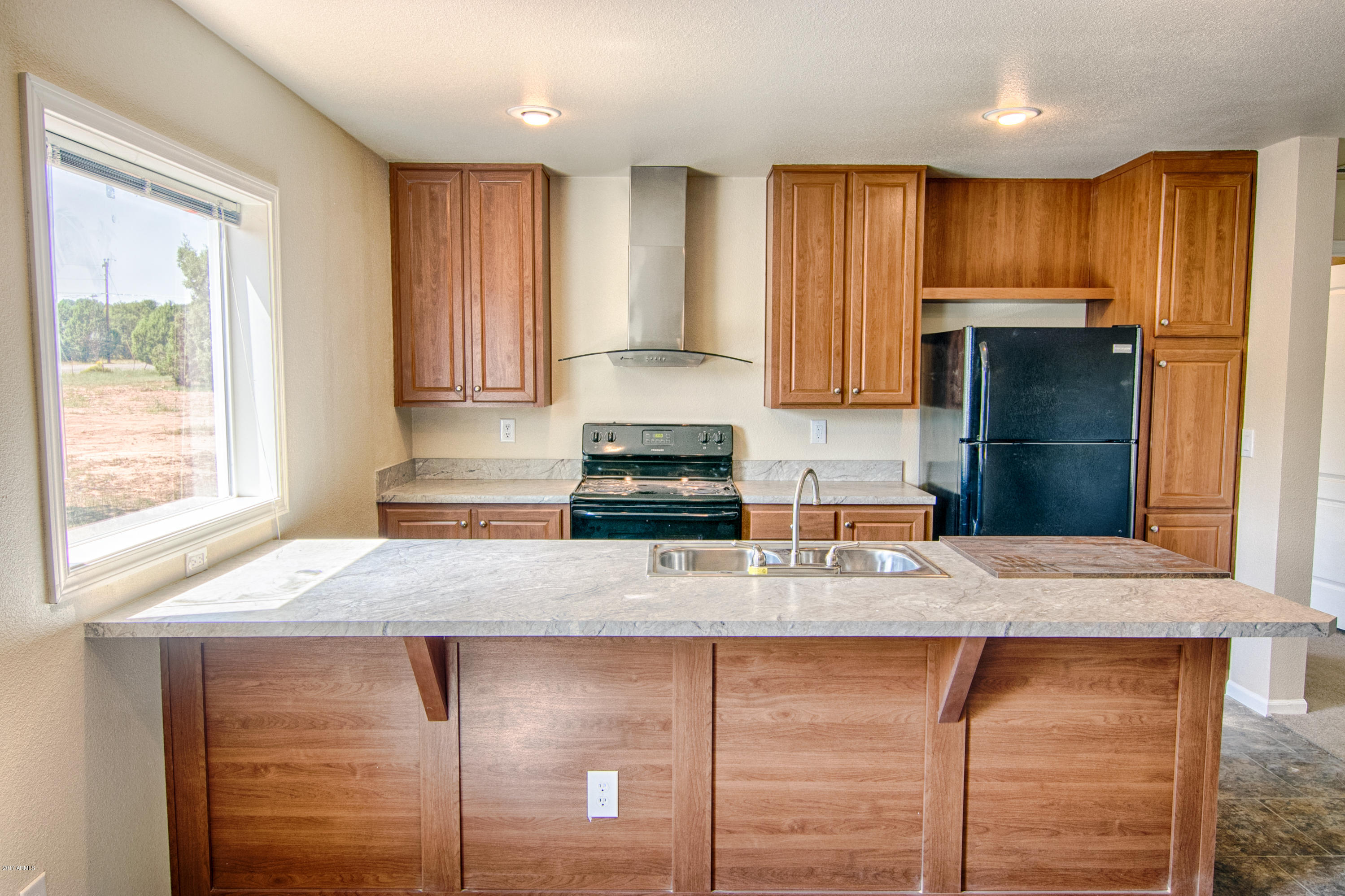 6922 Aces High Road Show Low, AZ 85901 - Photo 8 of 41 Kitchen