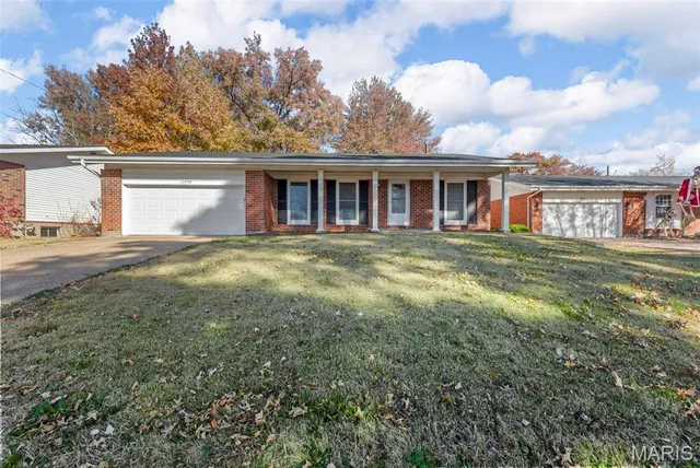 $199,900 | 11758 Galba Drive, Florissant, MO 63033