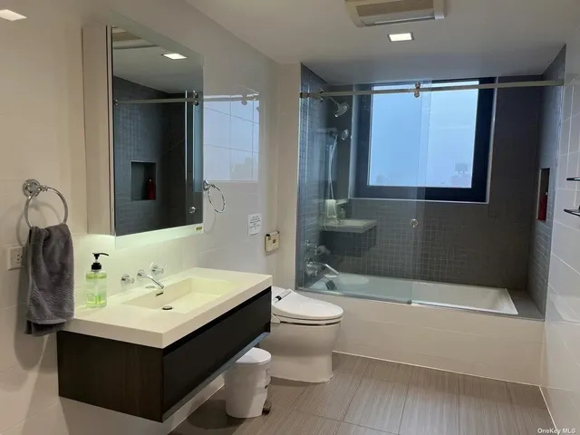 $2,190,000 | 39-16 Prince Street, Unit 11A | Downtown Flushing