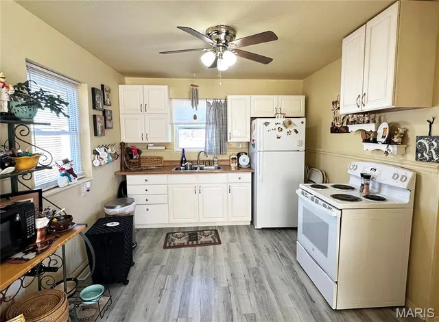 $160,000 | 124 Cottage Hill Drive, O'Fallon, IL 62269