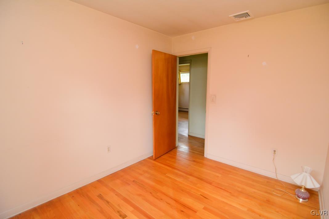 5324 Susan Road Coopersburg, PA 18036 - Photo 22 of 26 Gallery Image 22