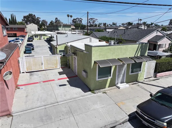 $1,850,000 | 9209 Artesia Boulevard, Bellflower, CA 90706