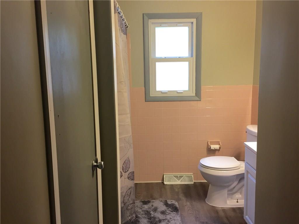 32 Cribbs Conemaugh Road Clarksburg, PA 15725 - Photo 13 of 16 Bathroom