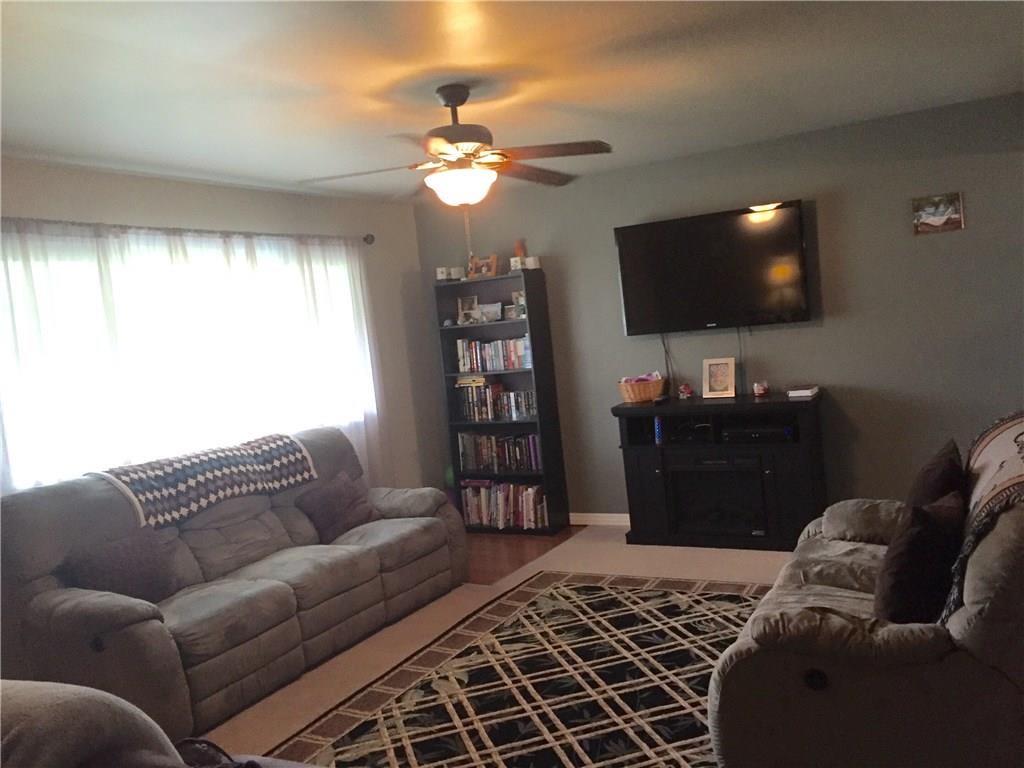 32 Cribbs Conemaugh Road Clarksburg, PA 15725 - Photo 7 of 16 Living room