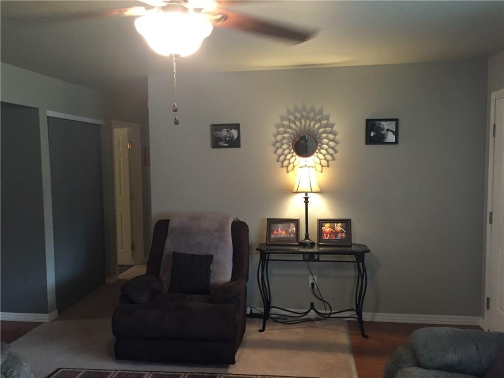 32 Cribbs Conemaugh Road Clarksburg, PA 15725 - Photo 8 of 16 Living room