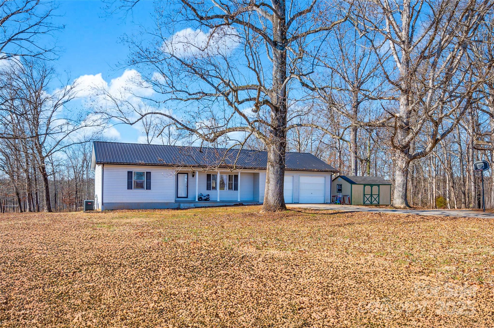 343 Cranfill Road Harmony, NC 28634 - Photo 3 of 34 Gallery Image 3