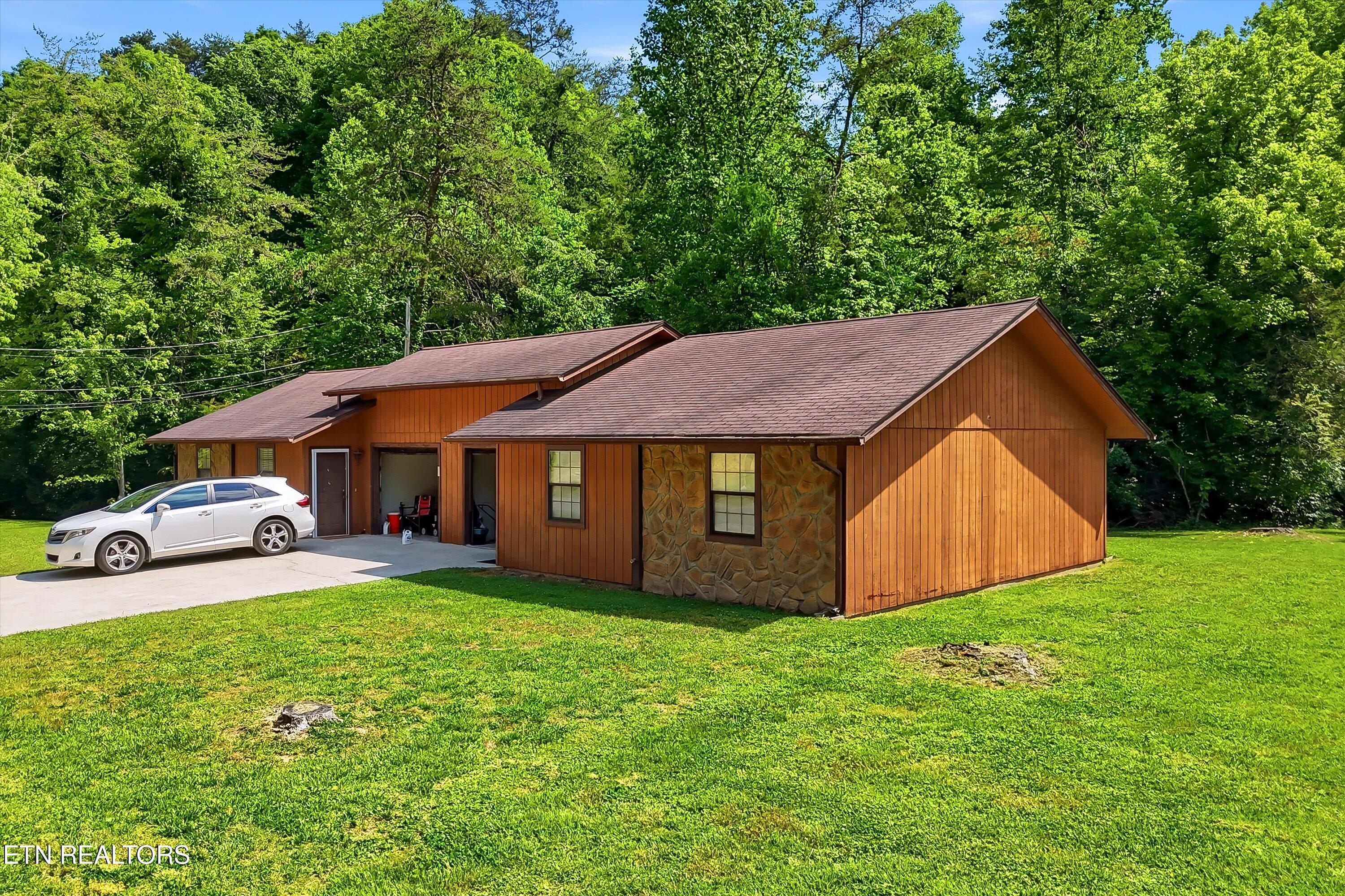 197-207 Gum Hollow Road, Unit 197 207 Oak Ridge, TN 37830 - Photo 9 of 13 09-197-207 Gum Hollow Rd-9