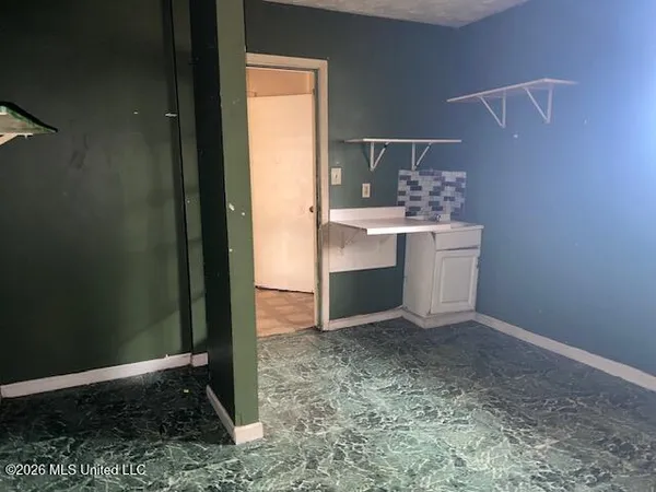 $94,900 | 122 Green Harbor Drive, Jackson, MS 39206