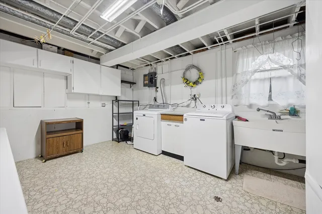 $479,000 | 9S215 Florence Avenue, Downers Grove, IL 60516