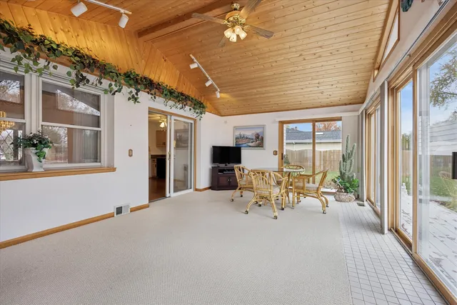 $479,000 | 9S215 Florence Avenue, Downers Grove, IL 60516