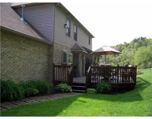 295 Hoenig Road Economy, PA 15143 - Photo 5 of 18 Exterior Back.