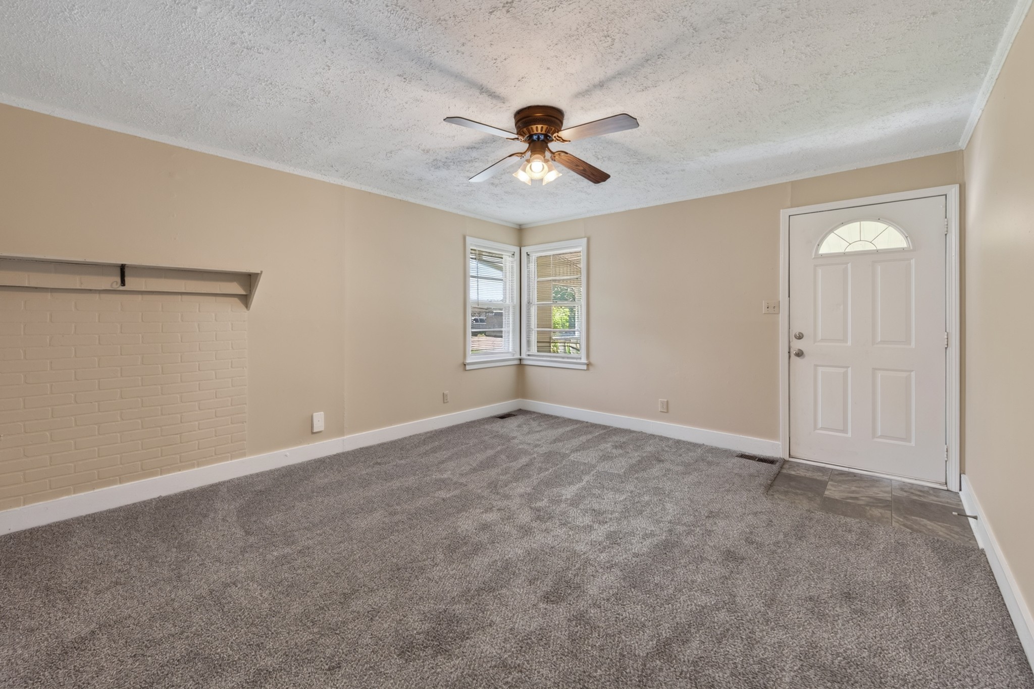 141 West Rossview Road Clarksville, TN 37040 - Photo 8 of 27 Gallery Image 8