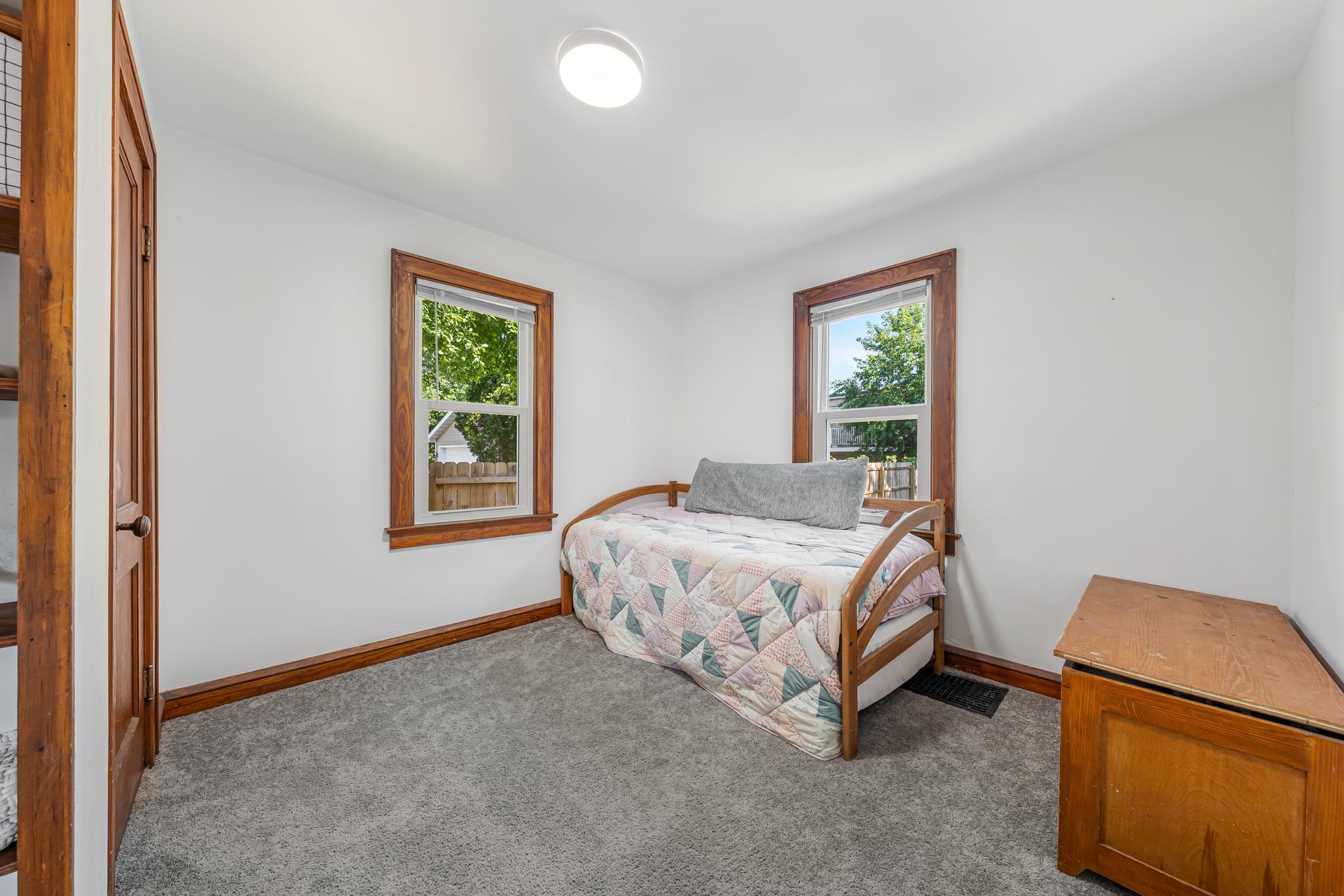 723 West Grant Street Appleton, WI 54914 - Photo 12 of 37