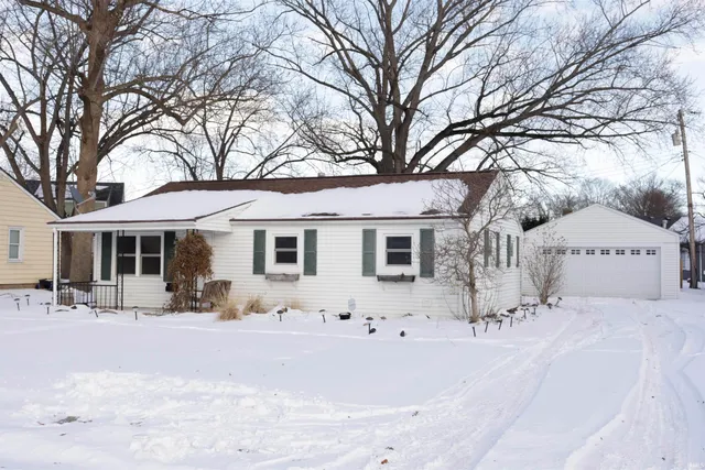 $174,900 | 408 Sunset Boulevard, Goshen, IN 46526