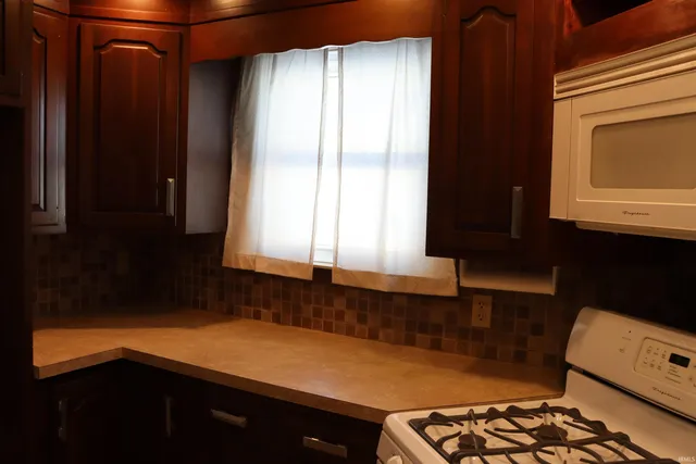 $174,900 | 408 Sunset Boulevard, Goshen, IN 46526