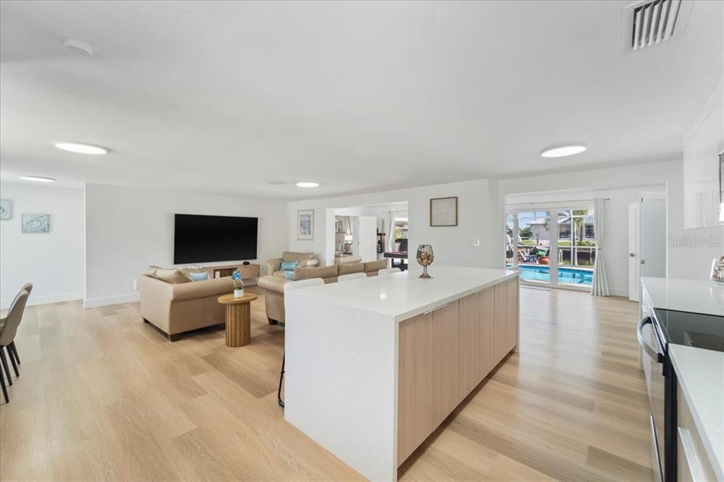 124 Sinclair Street Southeast Port Charlotte, FL 33952 - Photo 11 of 42