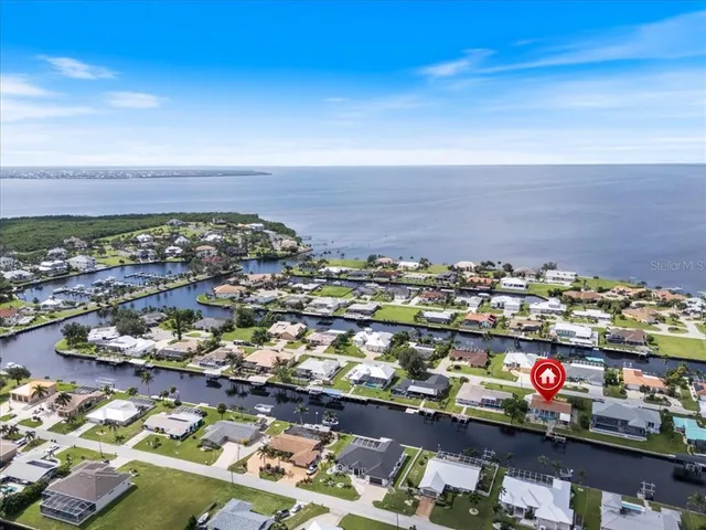 $575,000 | 124 Sinclair Street Southeast, Port Charlotte, FL 33952