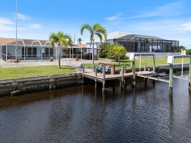 $575,000 | 124 Sinclair Street Southeast, Port Charlotte, FL 33952