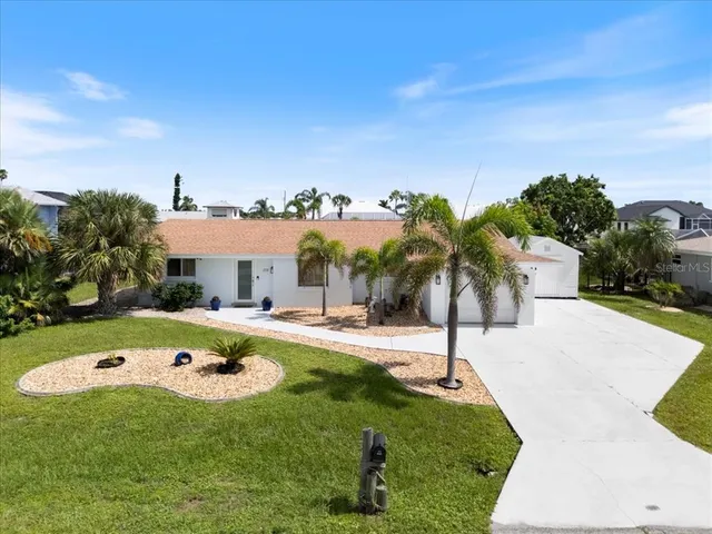 $575,000 | 124 Sinclair Street Southeast, Port Charlotte, FL 33952